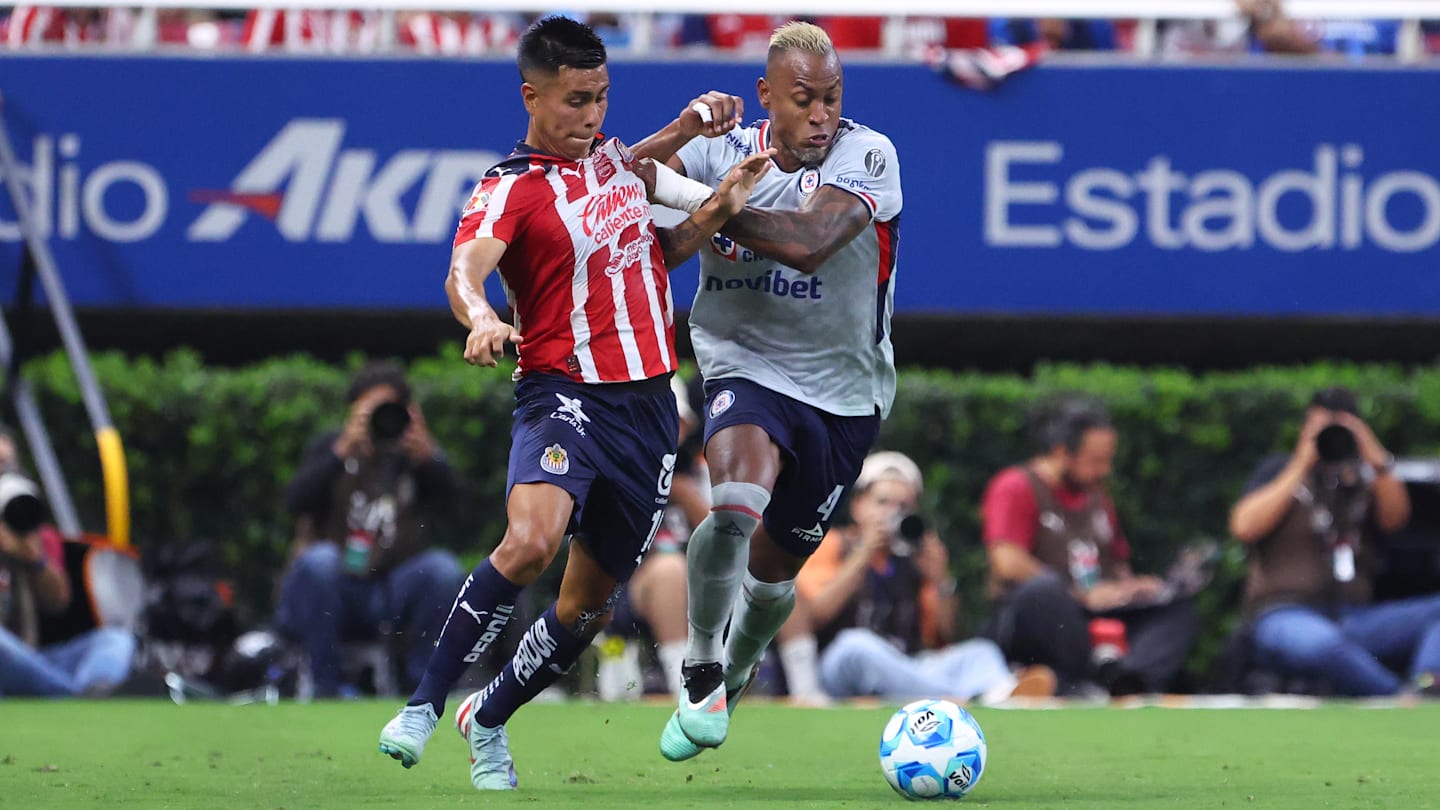 Chivas Defends Mexico's Soul From Cruz Azul's Machine