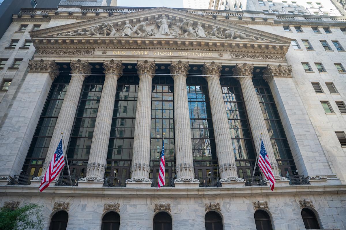 NVIDIA'S FATE DECIDES WALL STREET'S WEEK: TECH STOCKS ON THE BRINK!