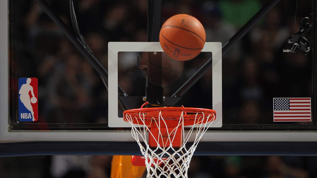 Kawhi Leonard's Return Is a Dystopian Preview