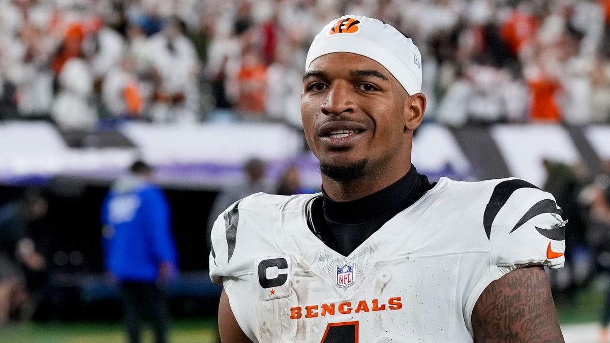 Ramsey's RAGE: Ejection RATTLES Steelers' Playoff Hopes After Chase Confrontation!