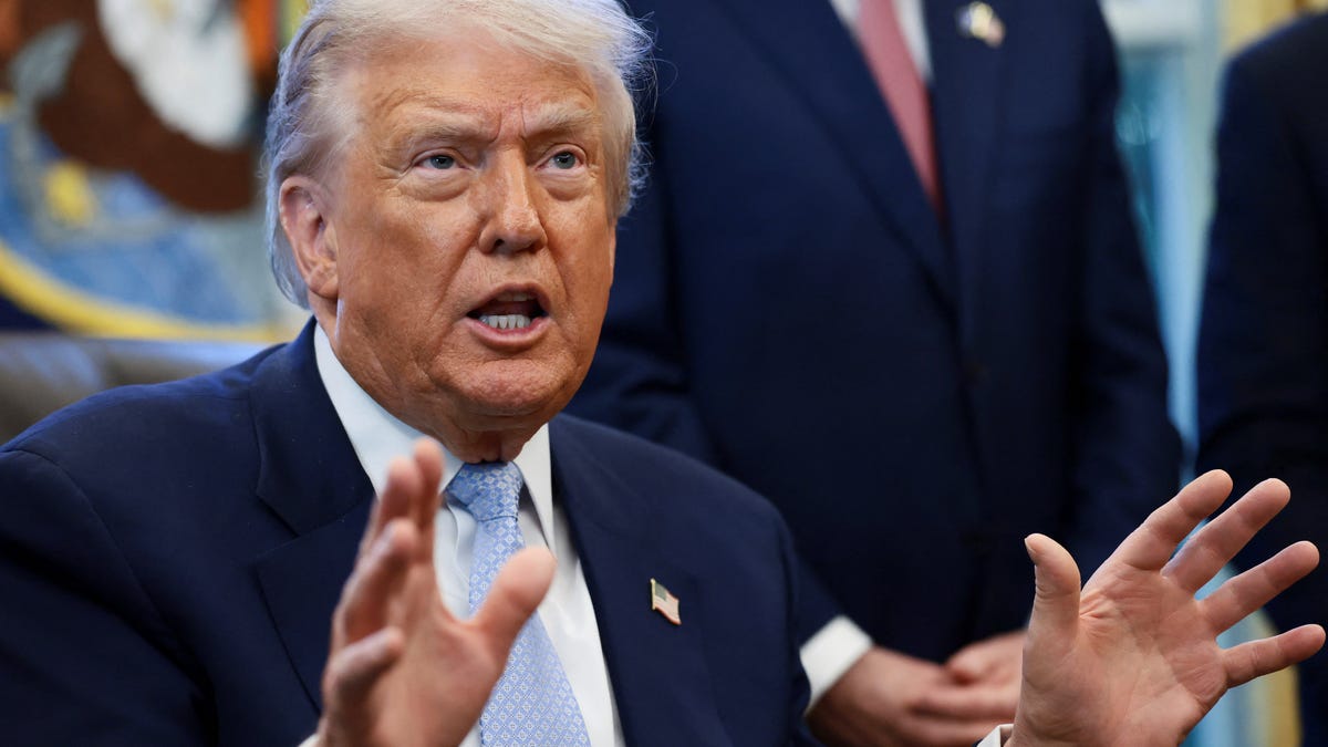 $2,000 Checks: 'Next Year' Becomes 'Mid-2026'