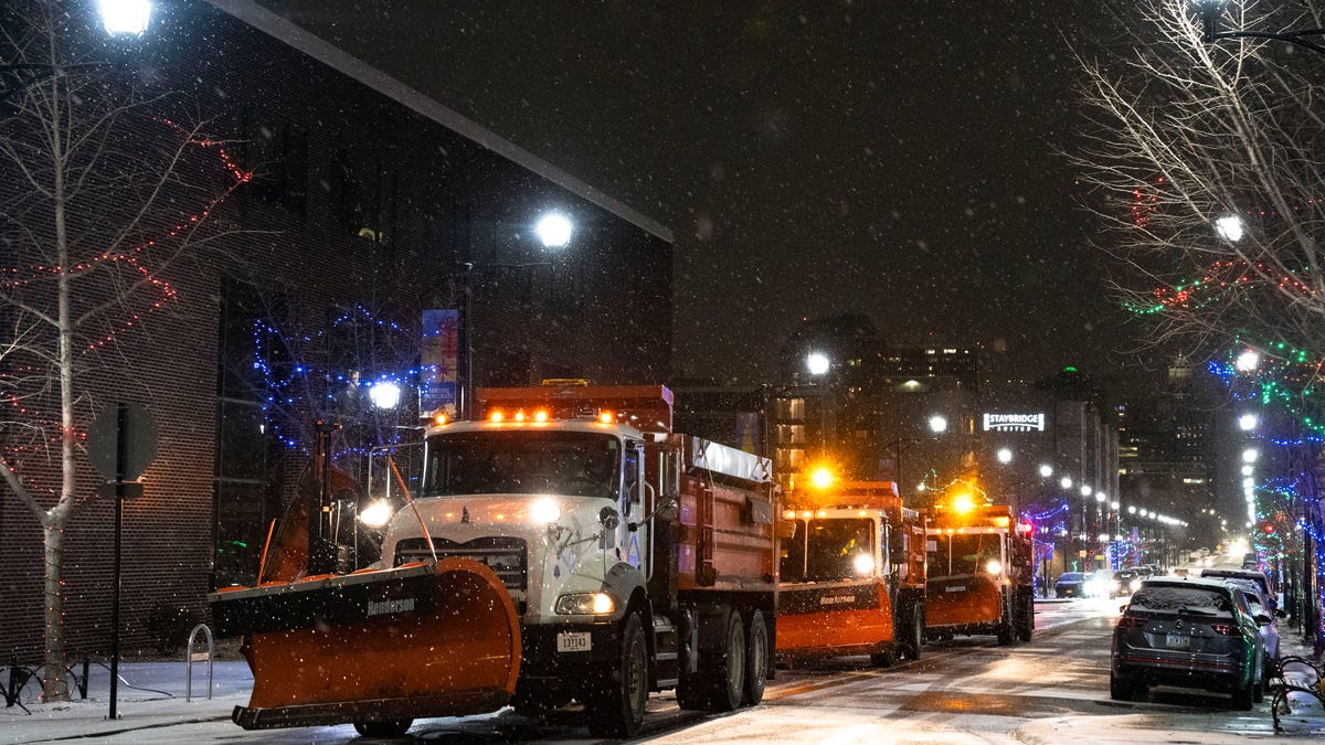 Iowa Drivers Forget Snow Exists In Annual Ritual