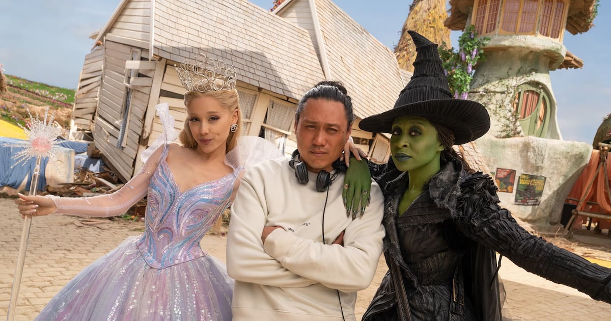 Wicked: For Good Obliterates Records, Solidifying Oz’s Dominance as 2025’s Undisputed Box Office Champion