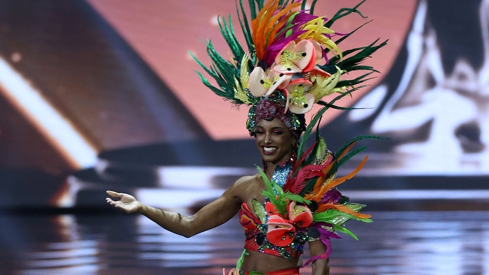 Miss Universe Meltdown: Is Perfection a Digital Lie?