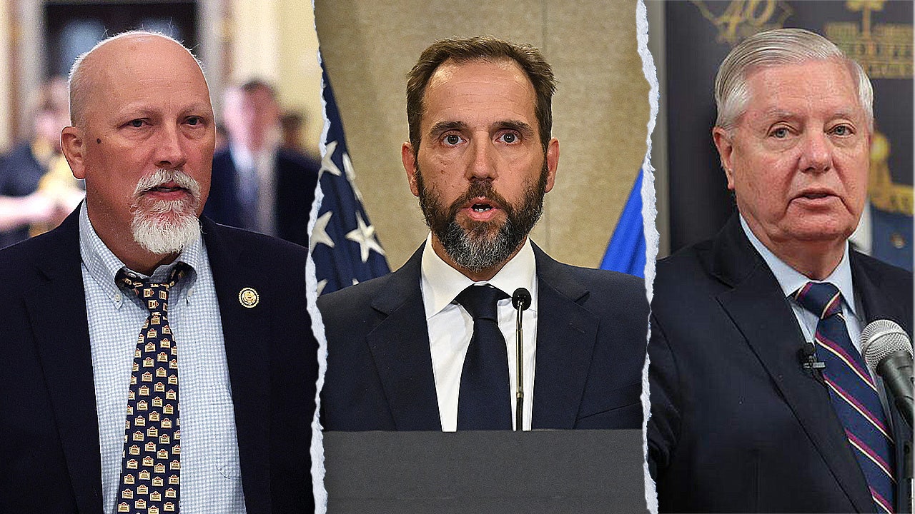 GOP Implodes: Senators' Secret Payout Scheme EXPOSED in Shutdown Deal!