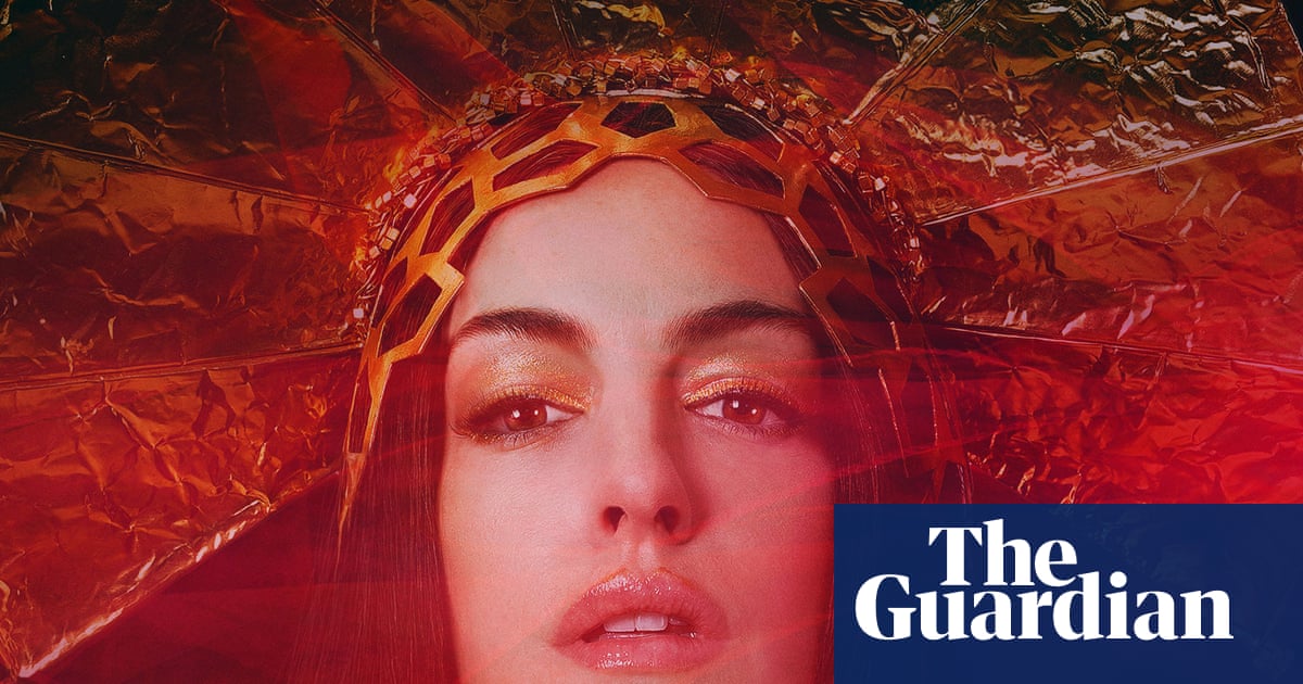 Anne Hathaway's Pop Star Gambit Deconstructed