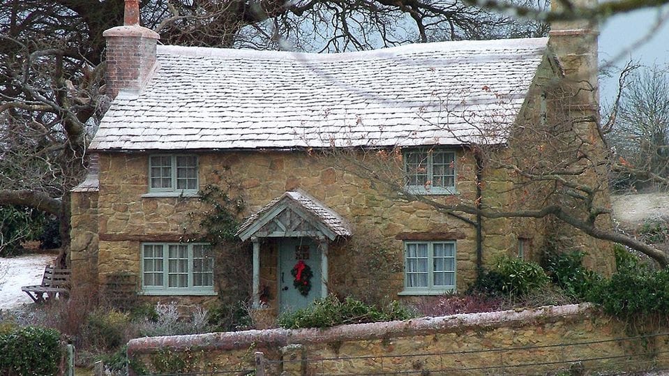 Algorithms Kill Spontaneous Holiday Joy, Curate Nostalgia