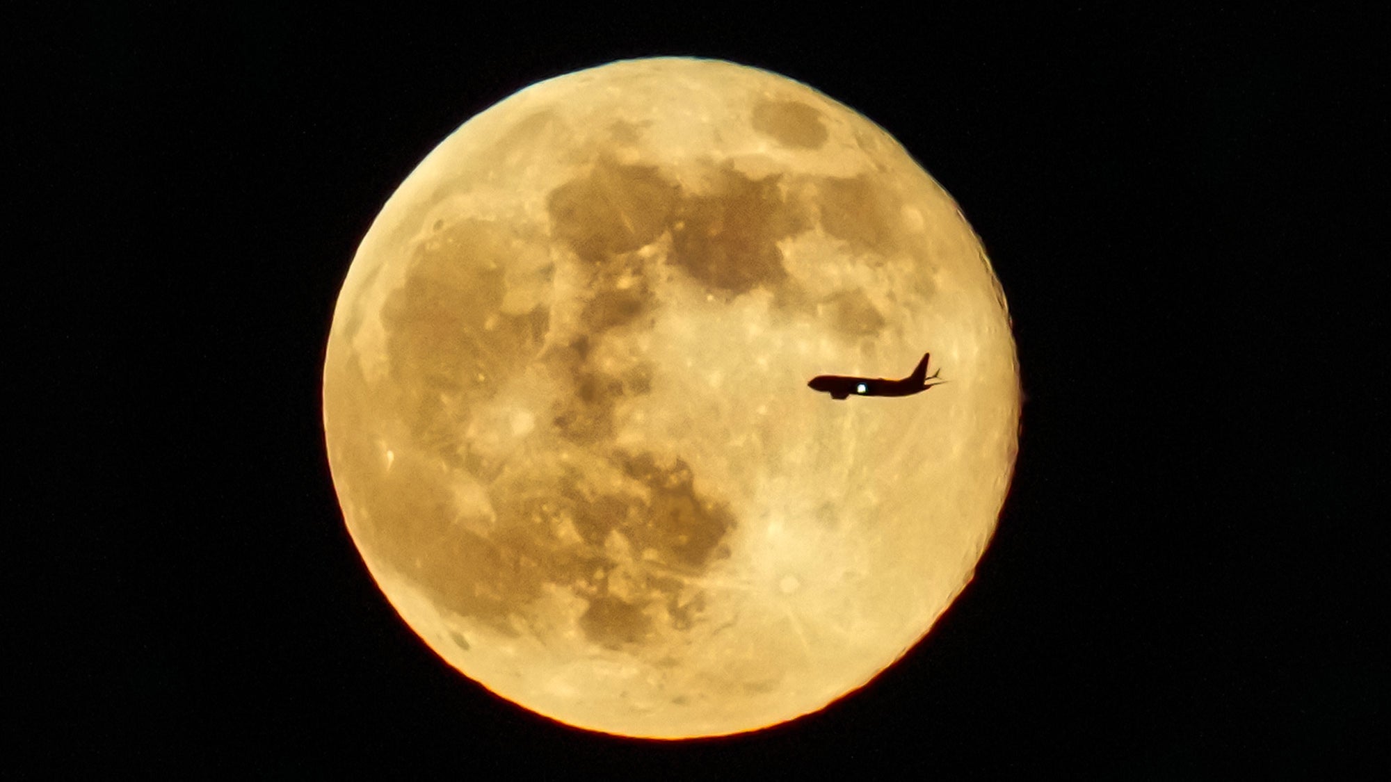 Supermoon Hype Is A Manufactured Spectacle