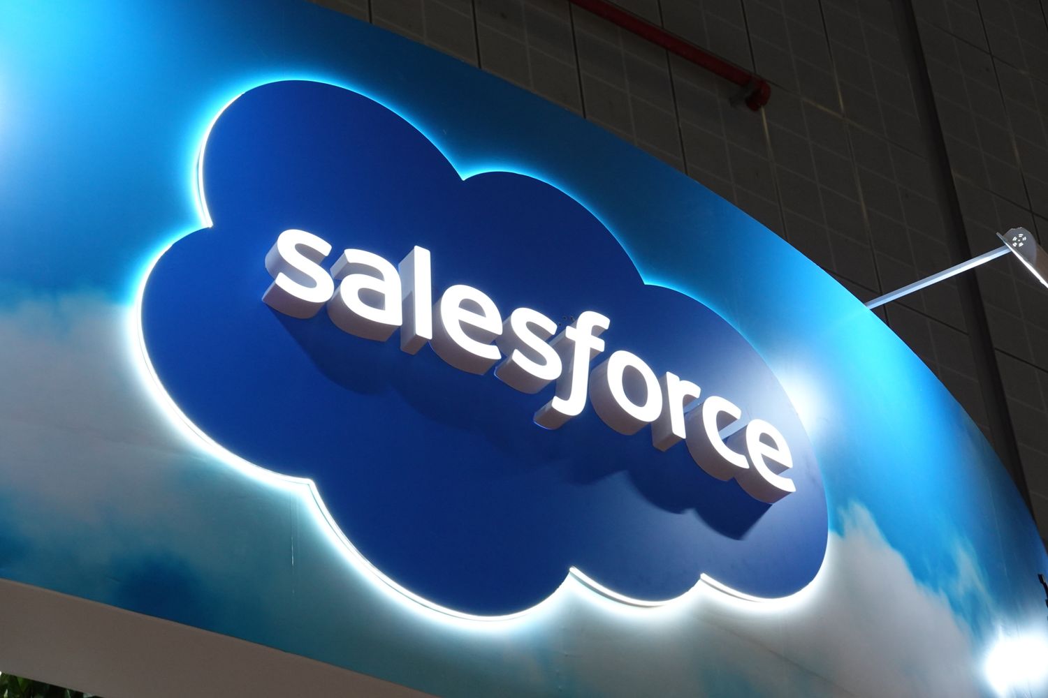 Salesforce's AI Lie Is Crushing Its Stock