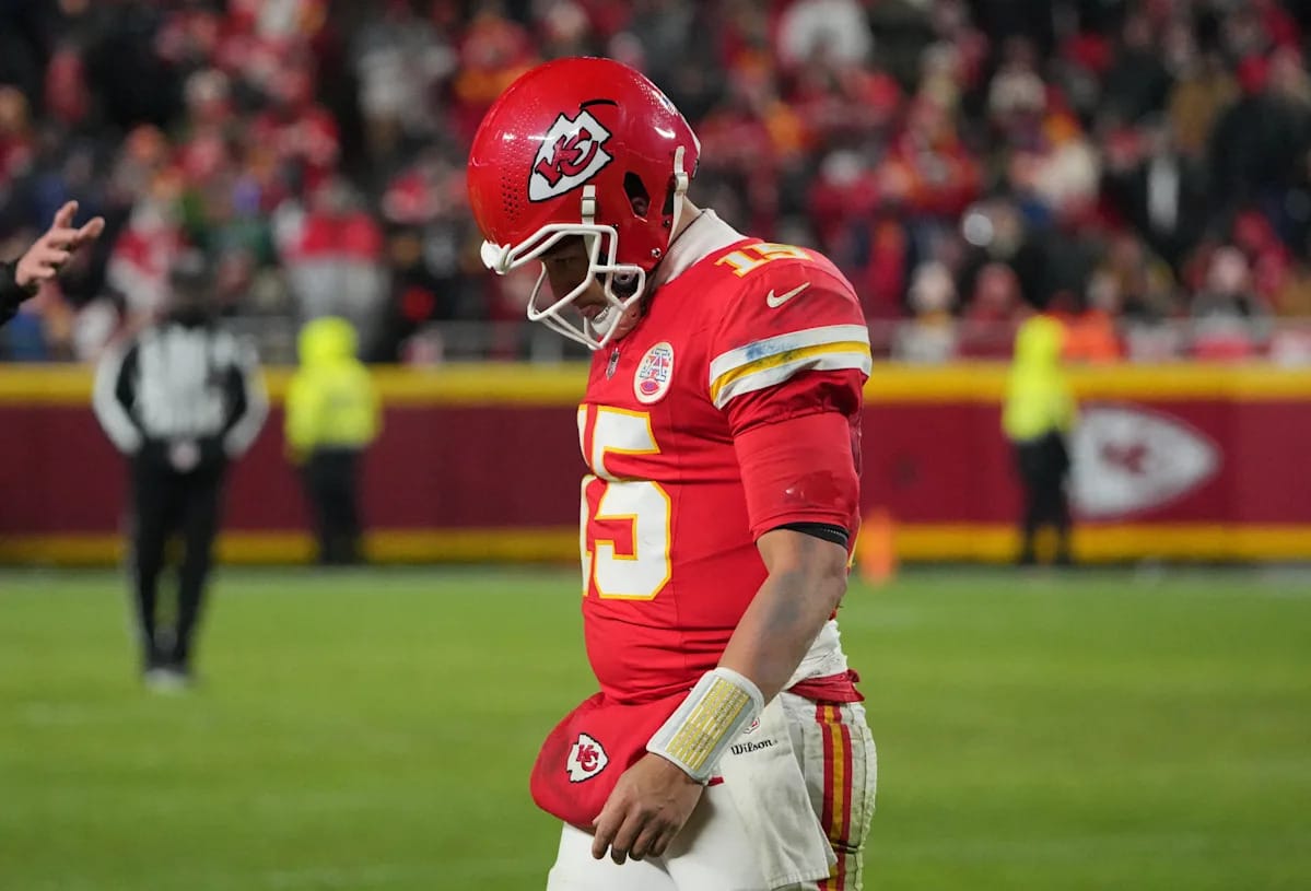 Mahomes Implosion: The Chiefs Dynasty Collapses in Week 14