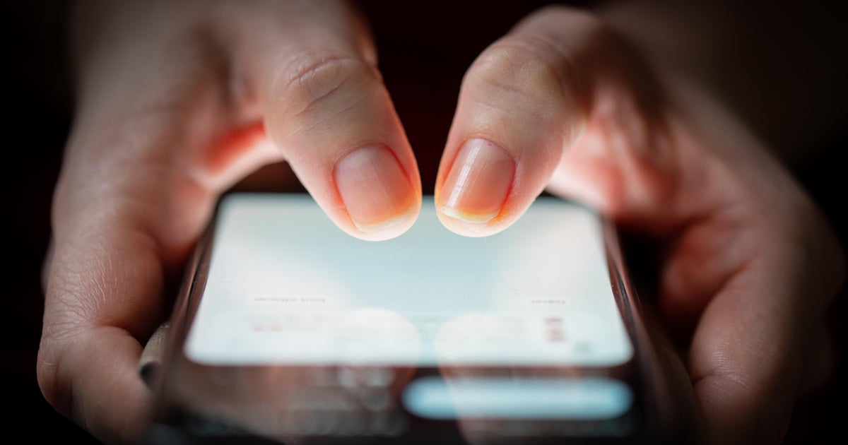 Smartphones Under 12 Are a Generational Health Crisis