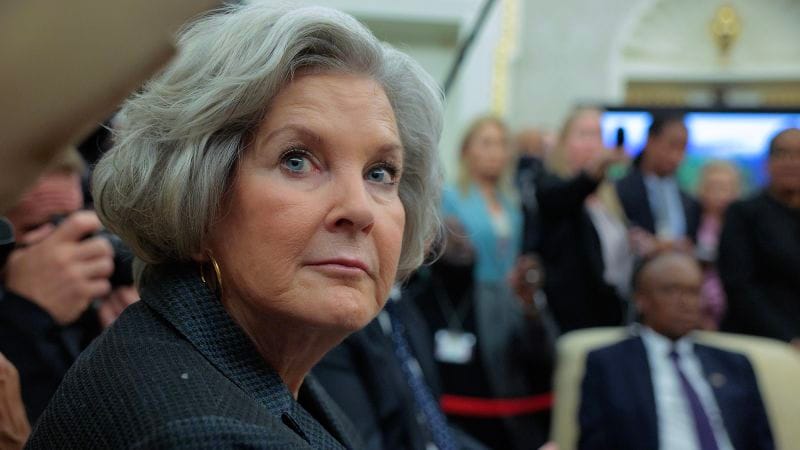 Trump’s Chief of Staff Warns of Alcoholic’s Personality