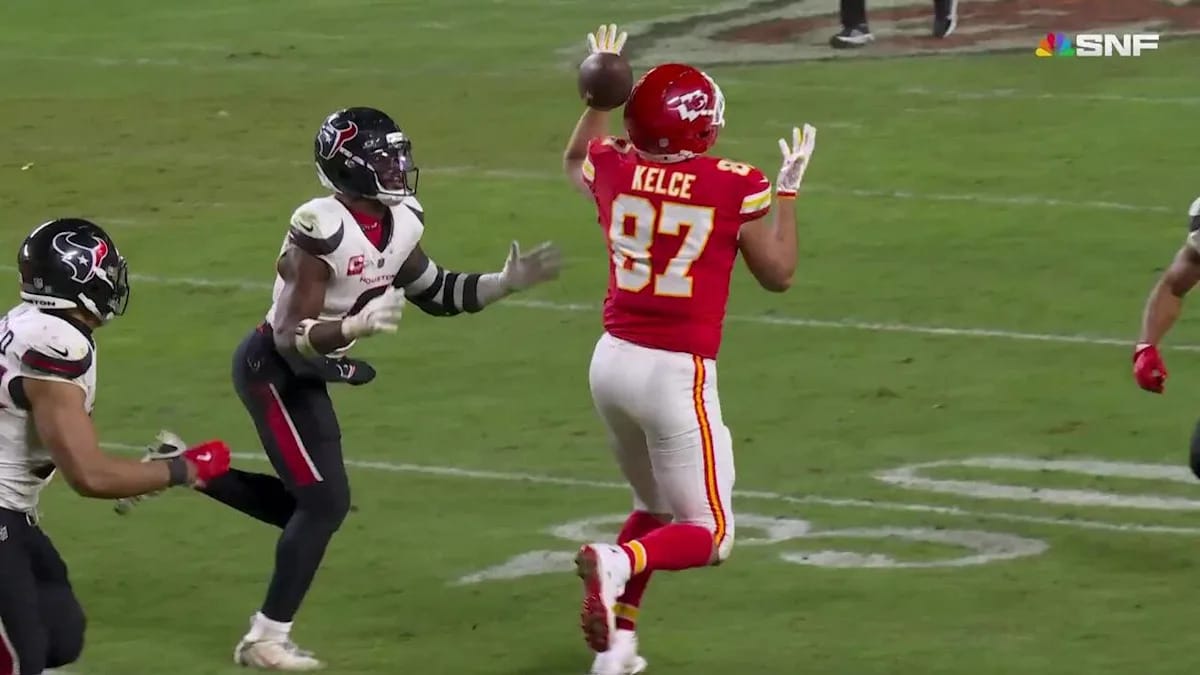Kelce's Blunder Fuels Mahomes Interception: The Truth Revealed