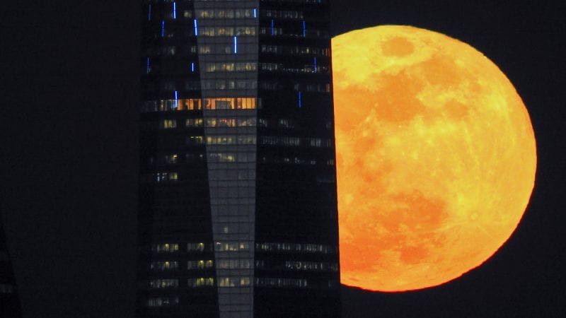 Supermoon Hype Outshines Scientific Reality