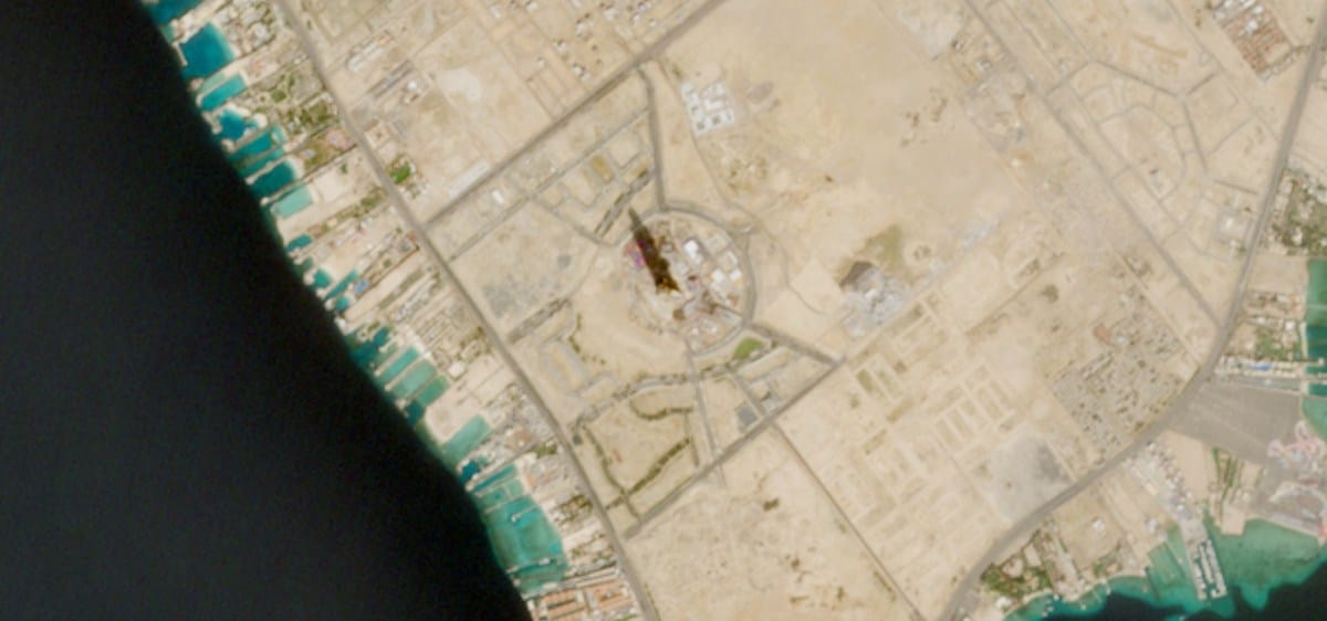 Jeddah Tower Tops 80 Floors, Challenging Burj Khalifa