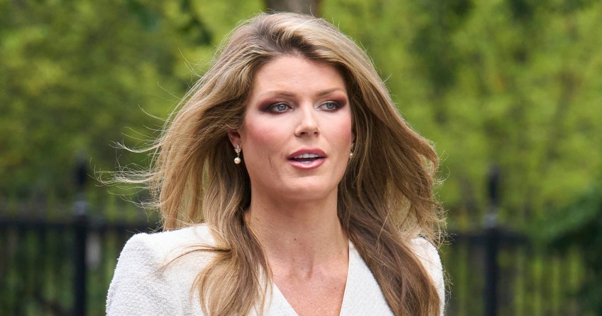 Lindsey Halligan Defies Judge, Clings to U.S. Attorney Title