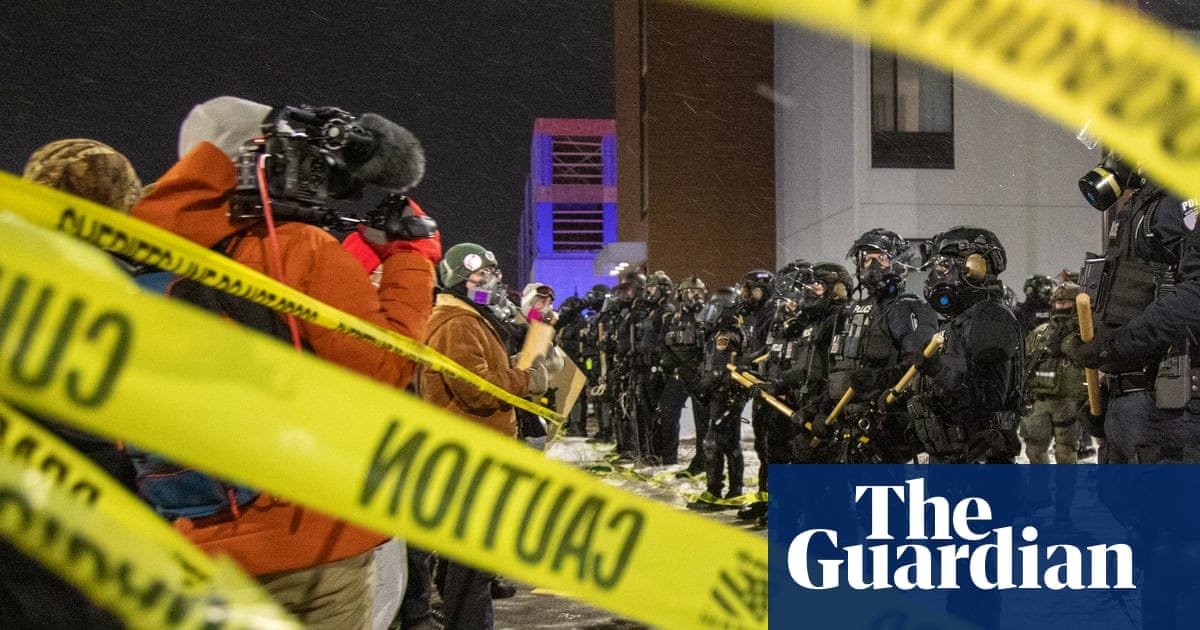 Agents Involved in Alex Pretti Shooting Put on Leave Amid Scrutiny