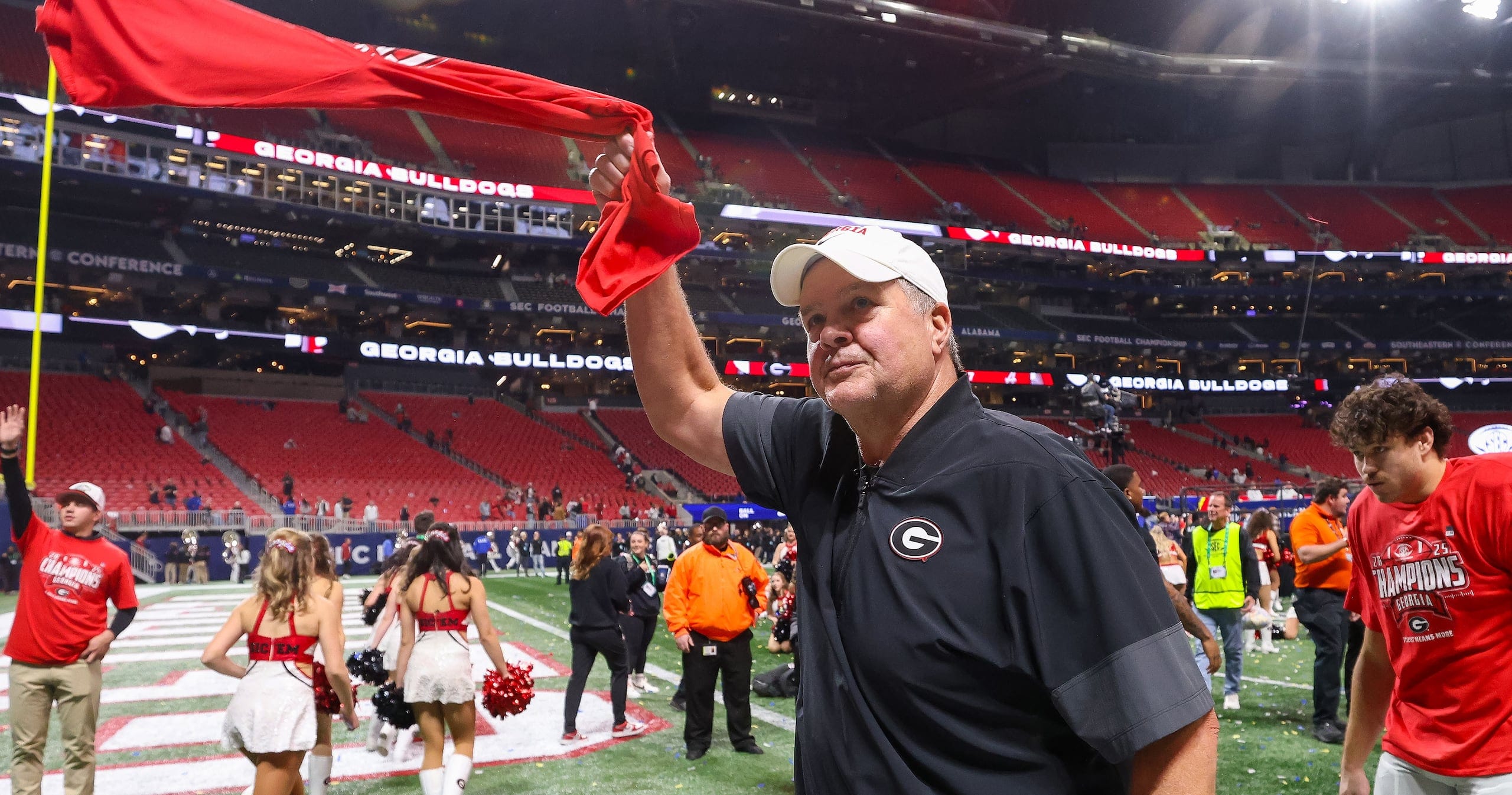 Georgia Football Shakes Up Staff: Phil Rauscher Promoted as OL Coach