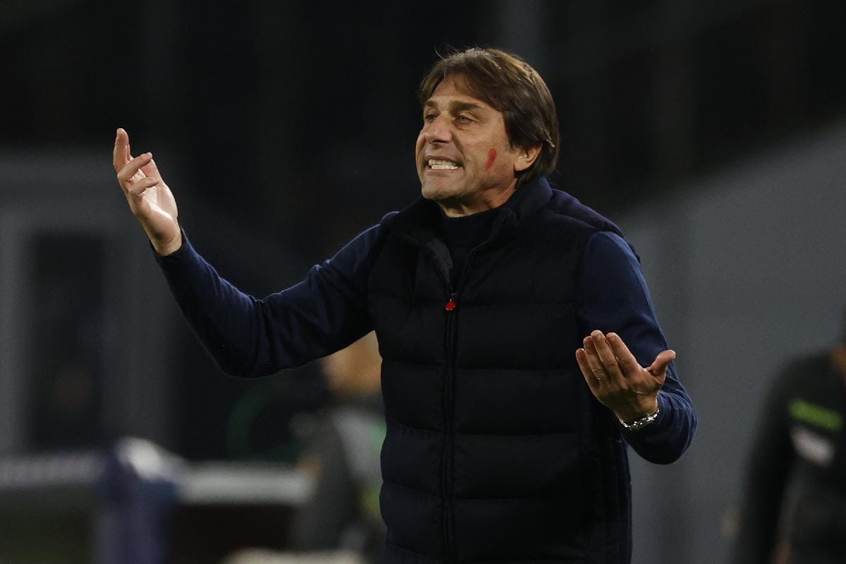 Sarri's Tactical Legacy Haunts Conte as Napoli Collapses