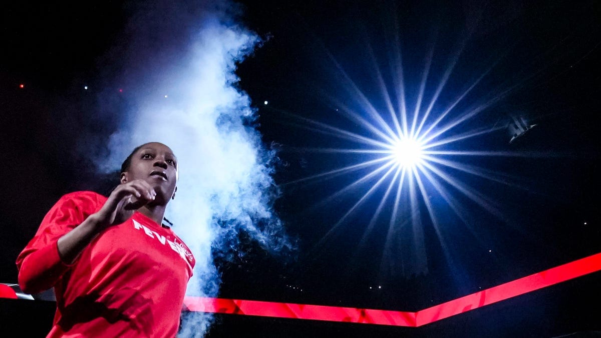 WNBA Collective Bargaining Agreement Expires, Talks Continue