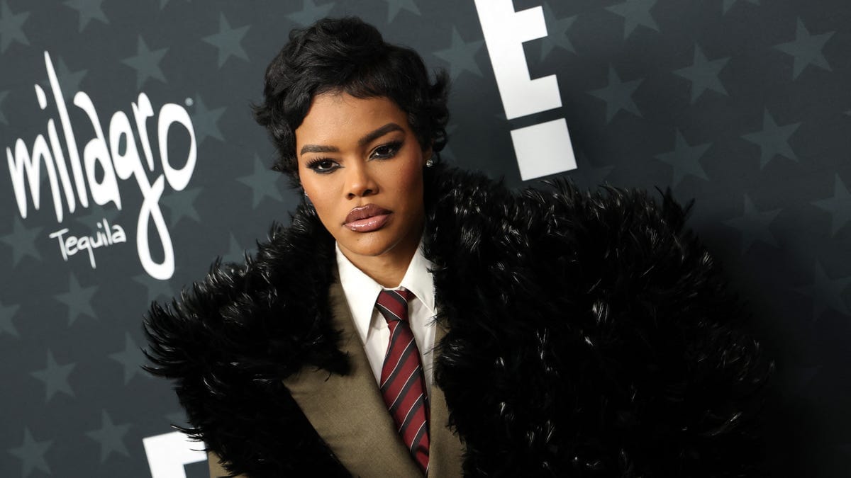 'SNL' Announces January 2026 Lineup, Featuring Finn Wolfhard