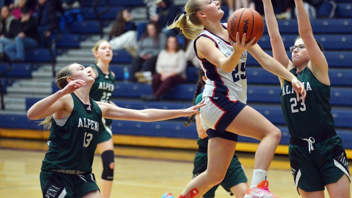 Kalinskaya Advances, Tsitsipas Seeks Form at Adelaide International