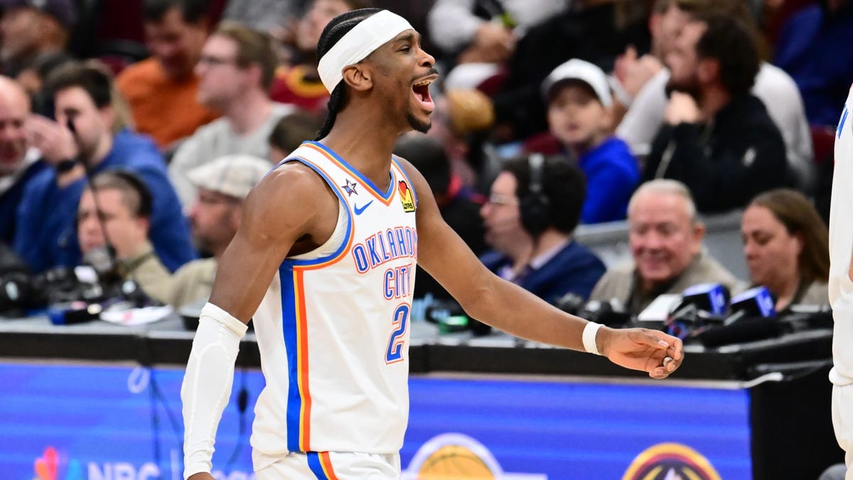 Bucks Host Thunder Amidst Giannis Injury Watch