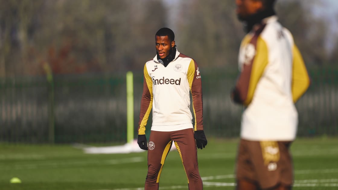 Chelsea Faces Brentford in Premier League Debut for New Coach