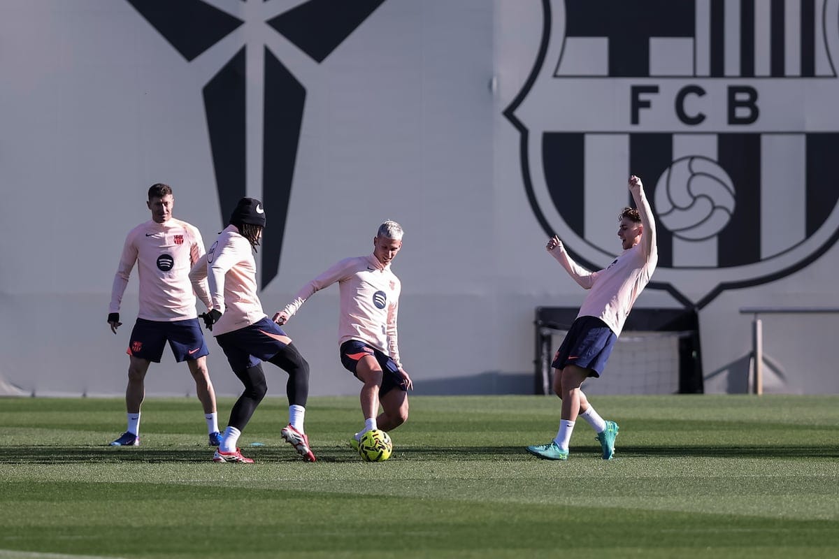 Barcelona Faces Crucial Elche Test Amidst LaLiga Title Race