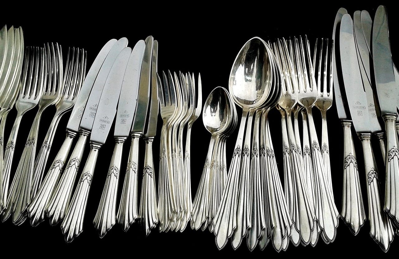 Silver Surges 144% in 2025, Faces Potential 2026 Correction