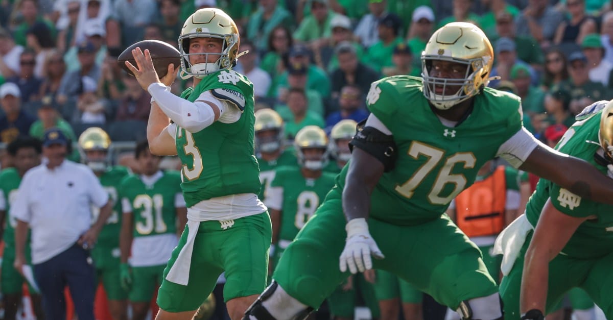 Notre Dame Secures Oregon DL Tionne Gray in Transfer Portal Win