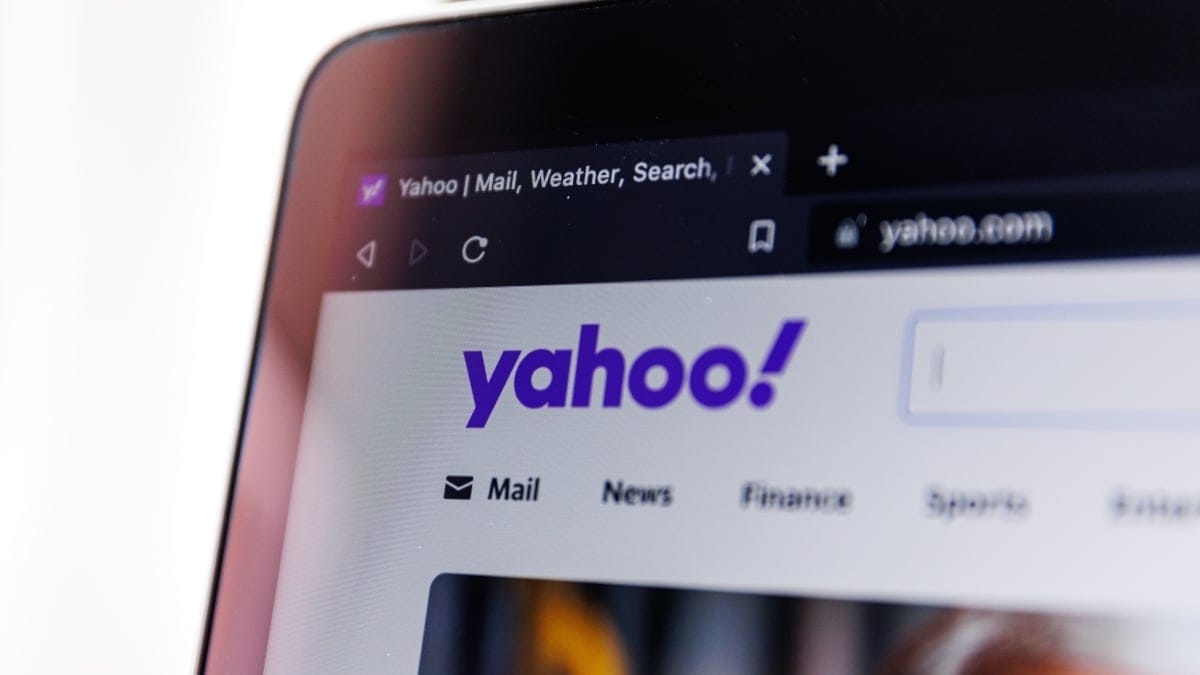 Yahoo and AOL Services Hit by Widespread Outage