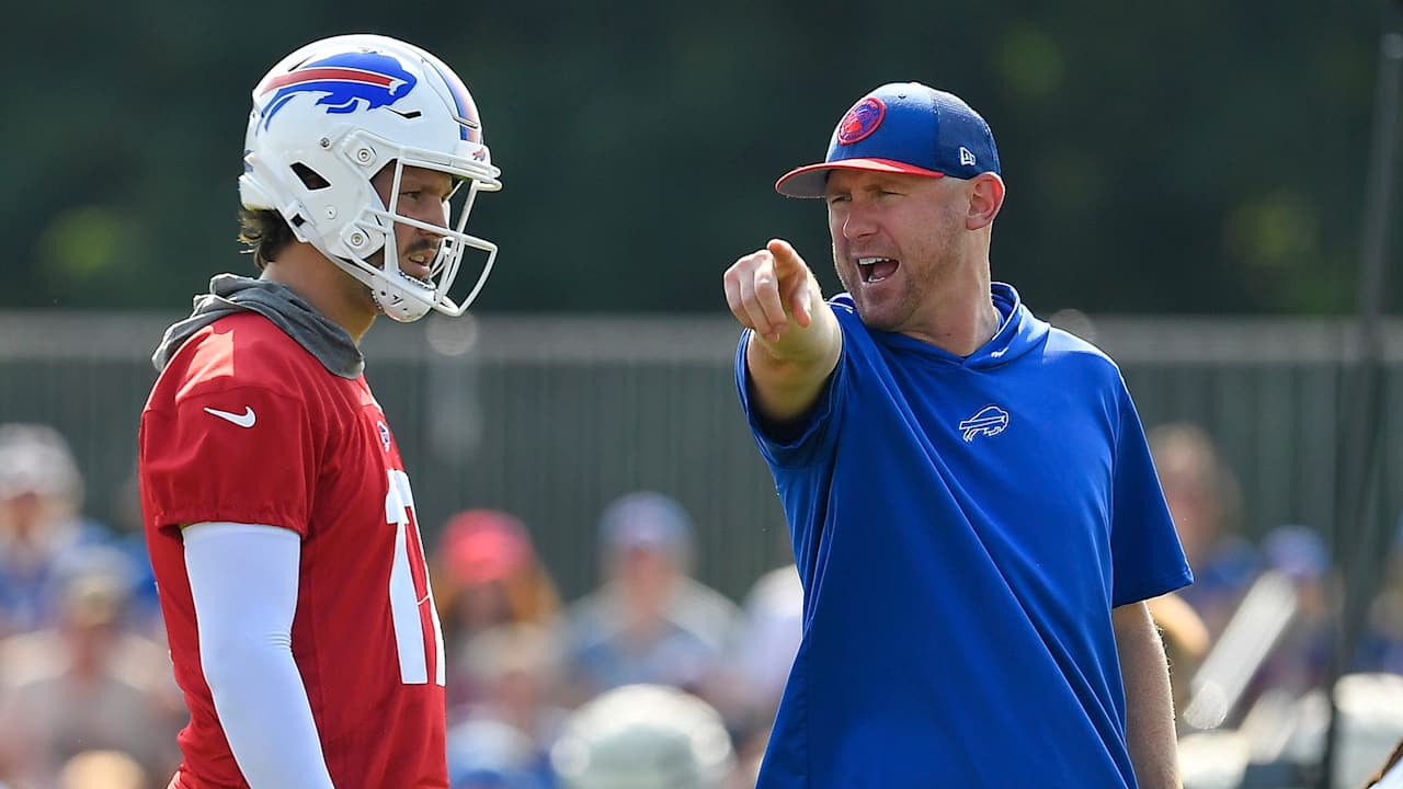 Cardinals Eye Bills OC Joe Brady for Head Coaching Role
