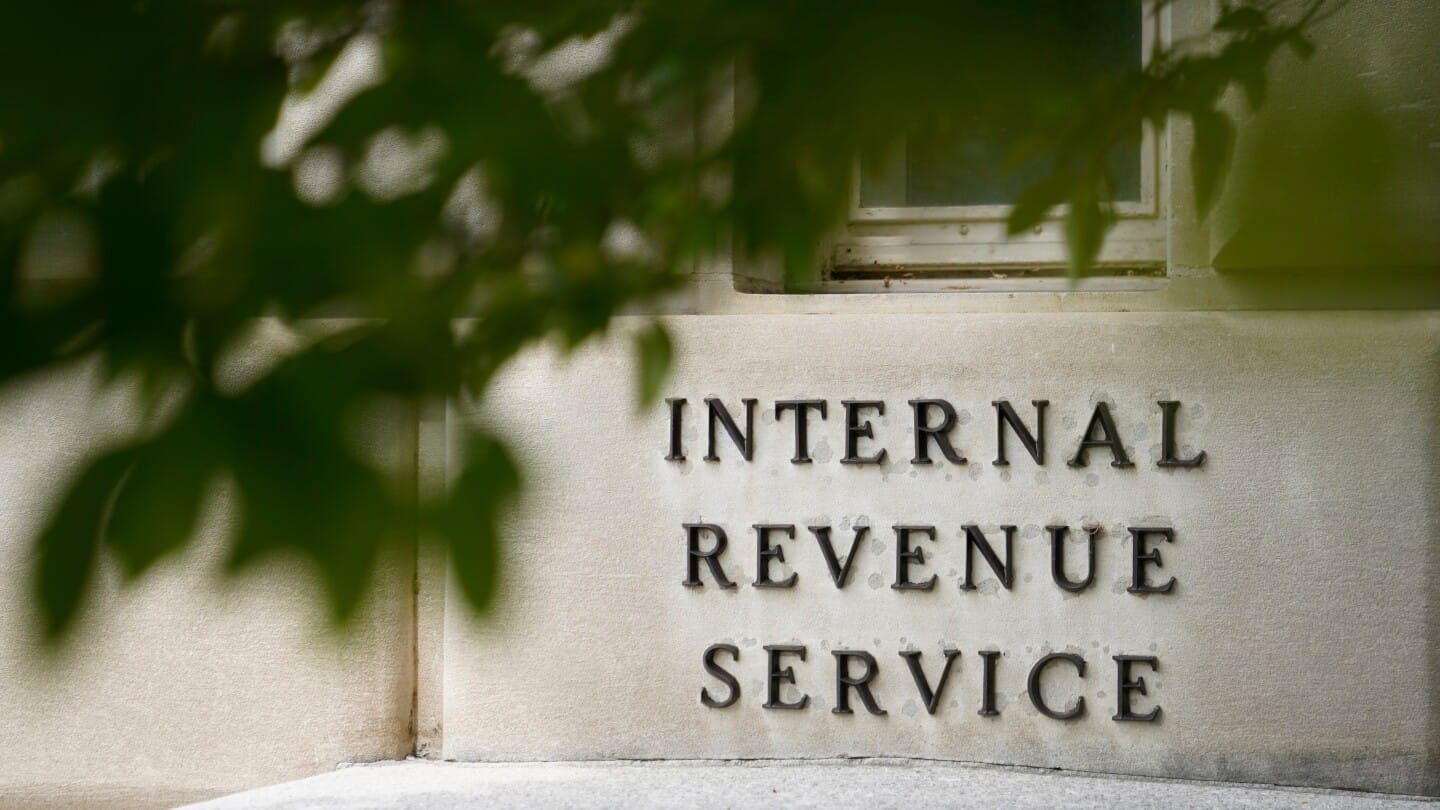 IRS Chief Reorganizes Agency Ahead of 2026 Tax Season